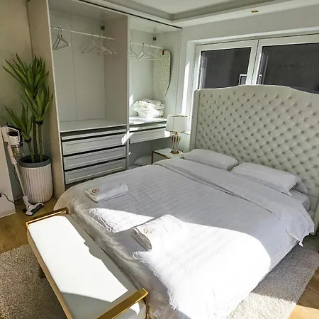 L - Lovely Newly Built In * Munich