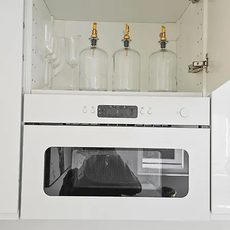 L - Lovely Newly Built In * München